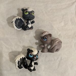 Littlest Pet Shop Black, White, and Brown Figures Squirrels